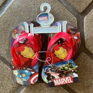 Nwt toddler kids, marvel, flip-flops